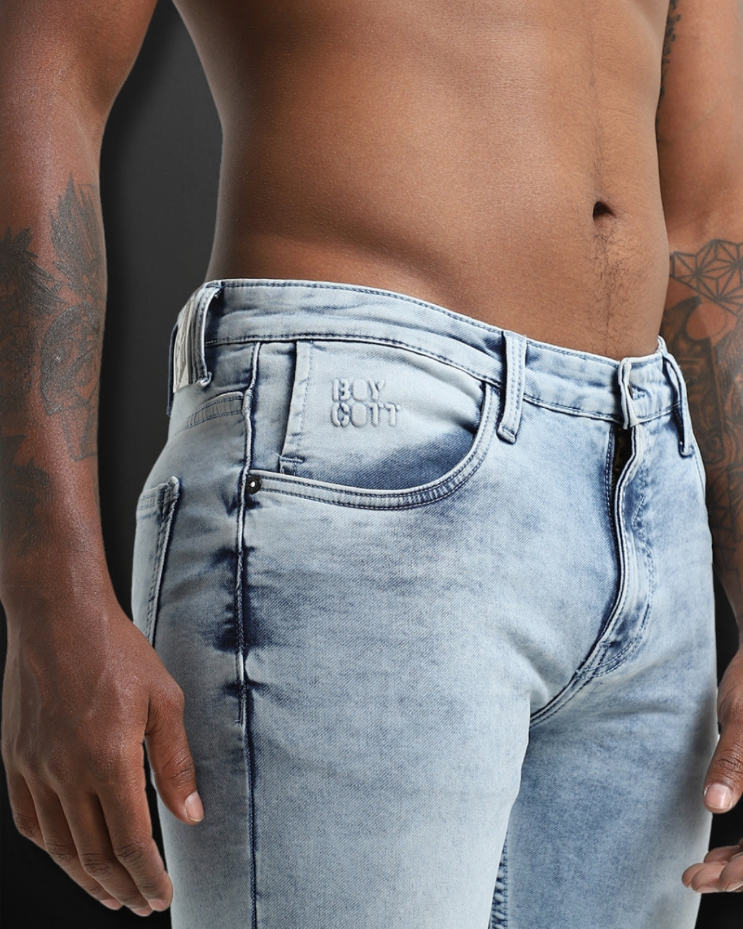 SLIM FIT JEANS