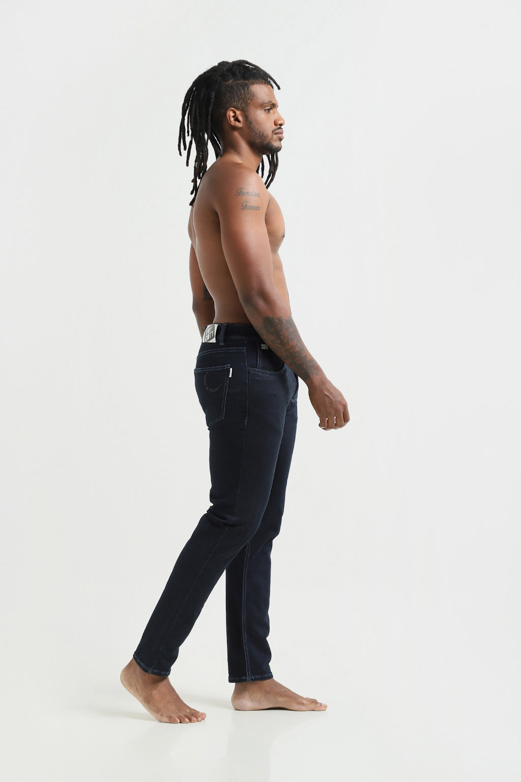 SLIM FIT JEANS