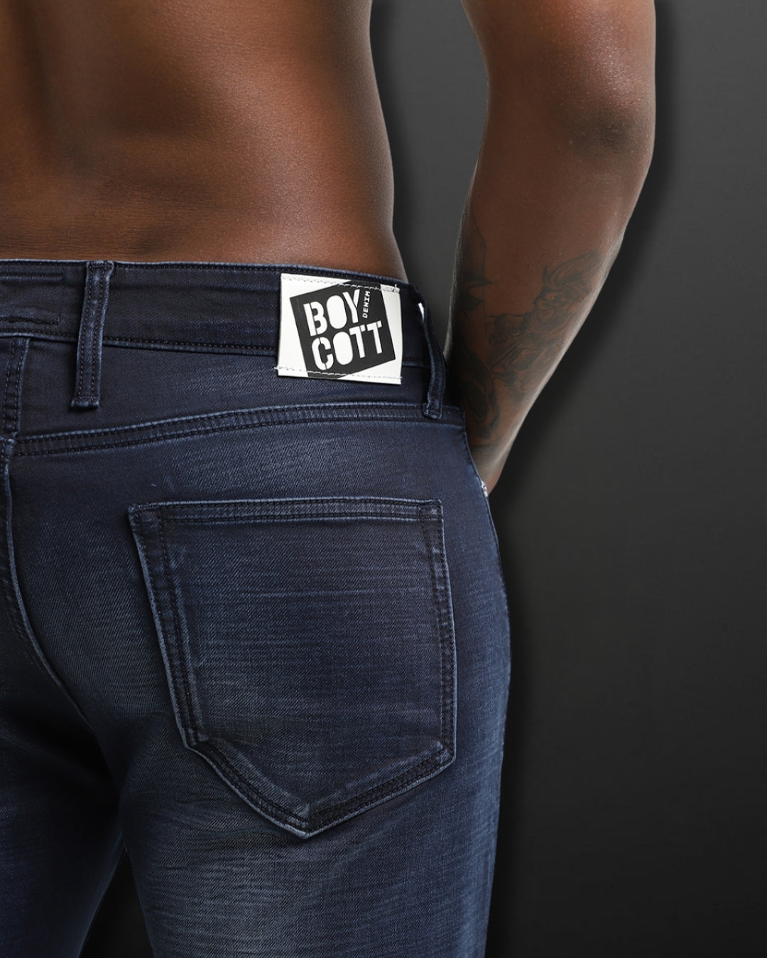 SLIM FIT JEANS