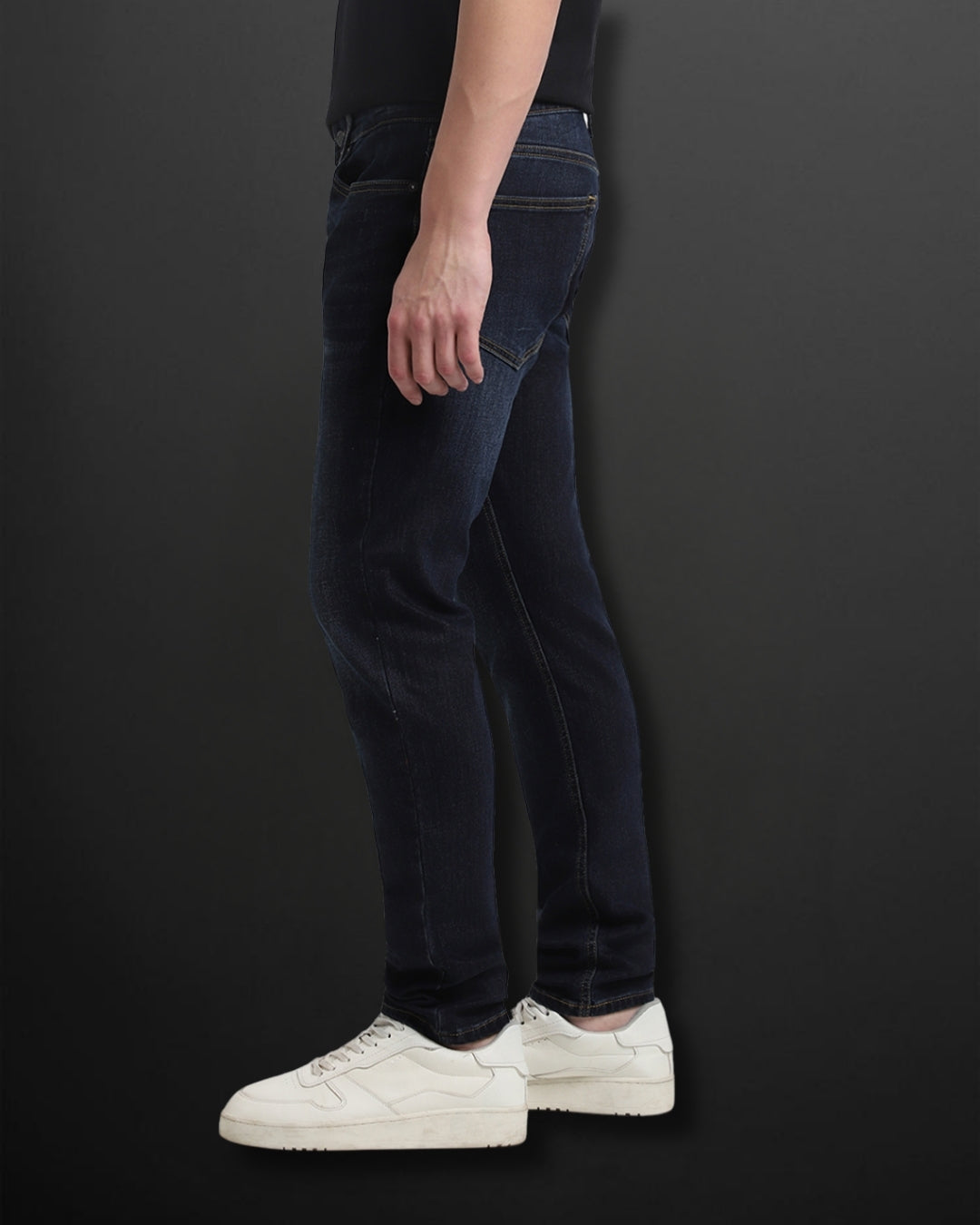 SLIM FIT JEANS
