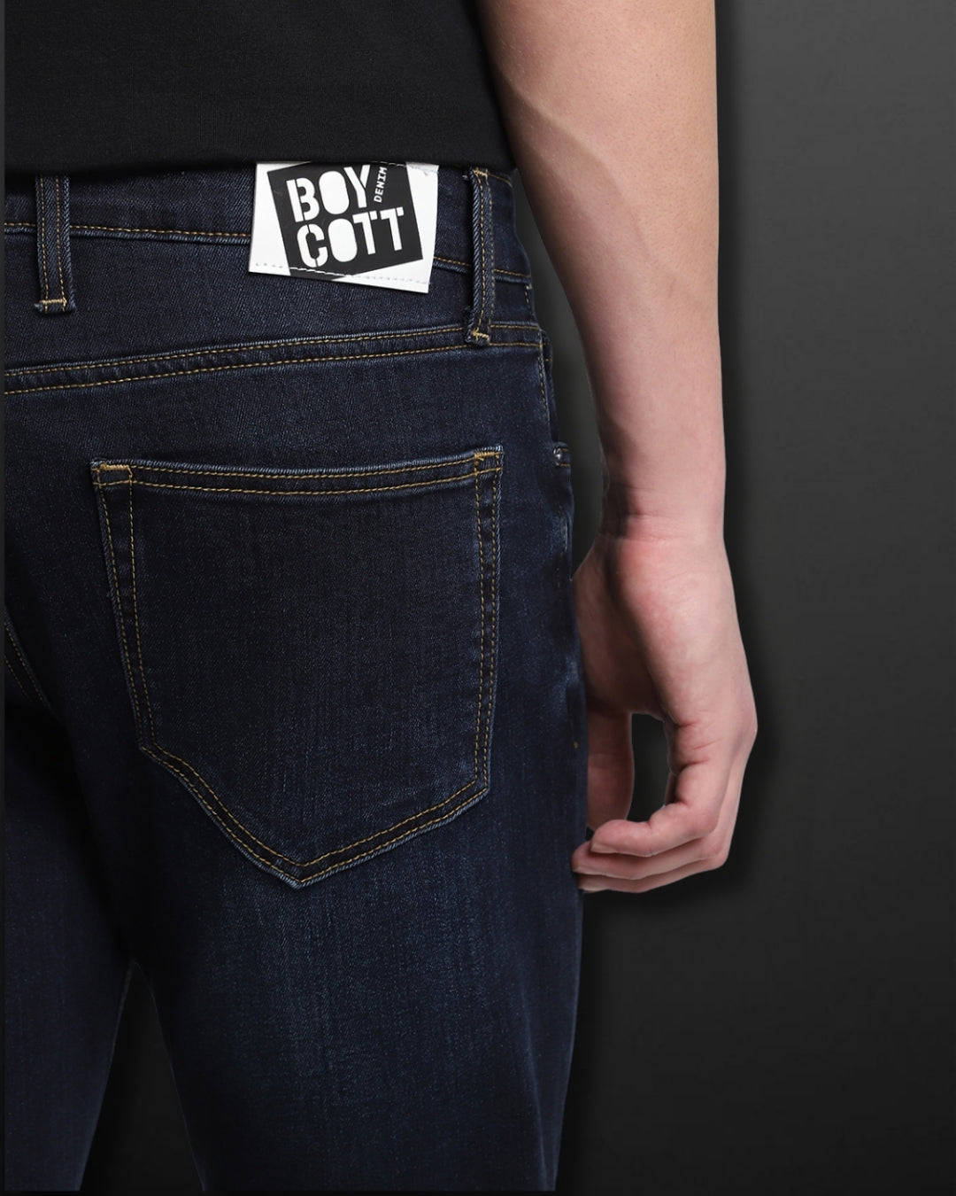 SLIM FIT JEANS