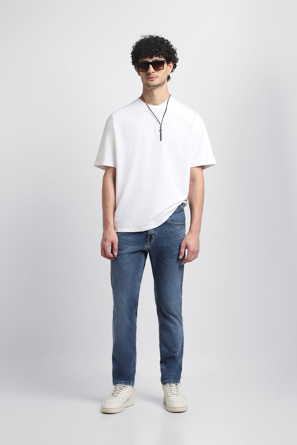 SLIM FIT JEANS
