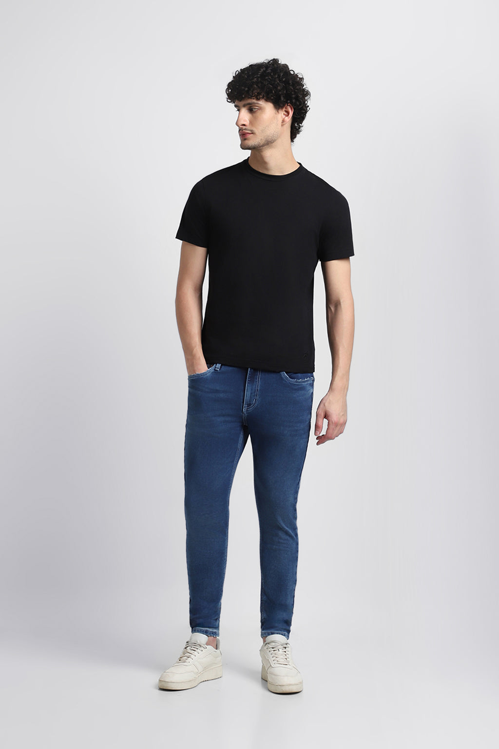 ANKLE FIT JEANS