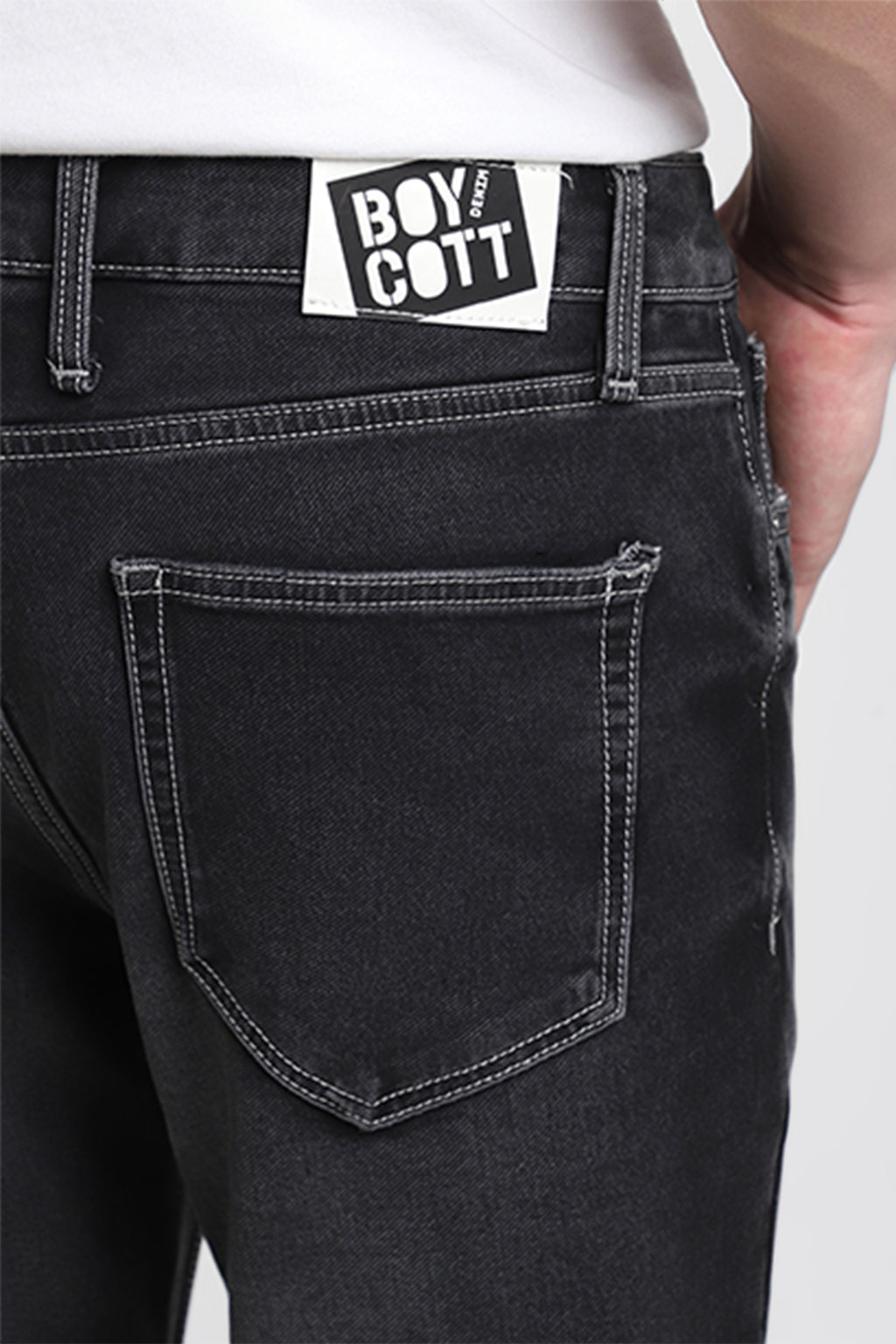 SLIM FIT JEANS
