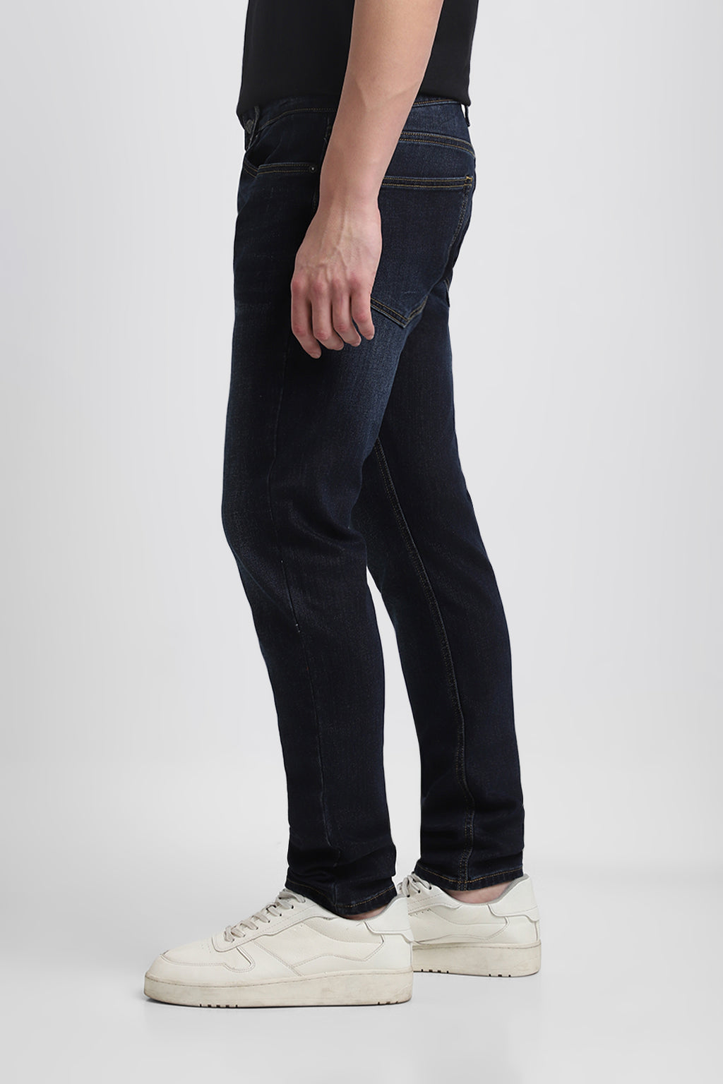 SLIM FIT JEANS
