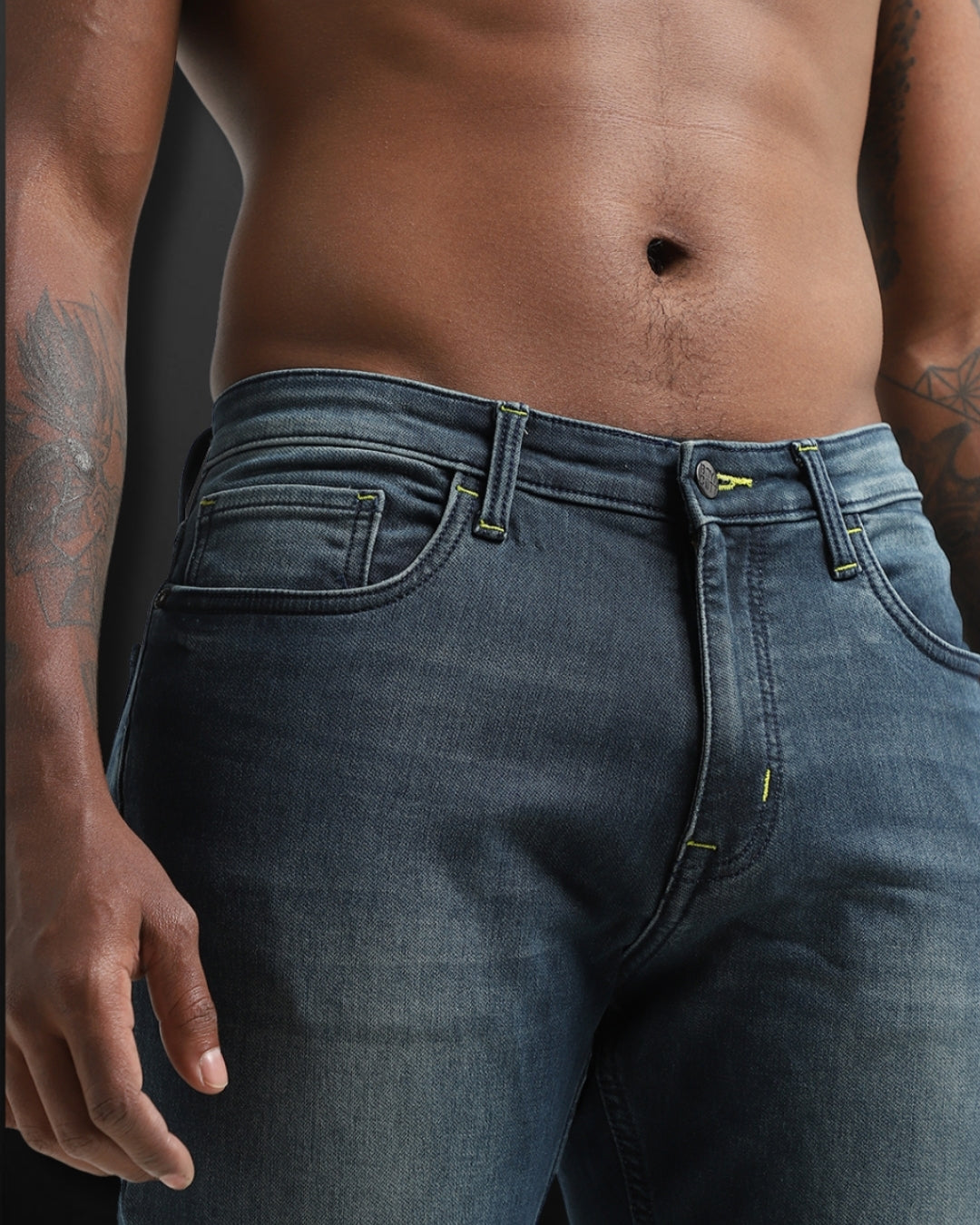 ANKLE FIT JEANS