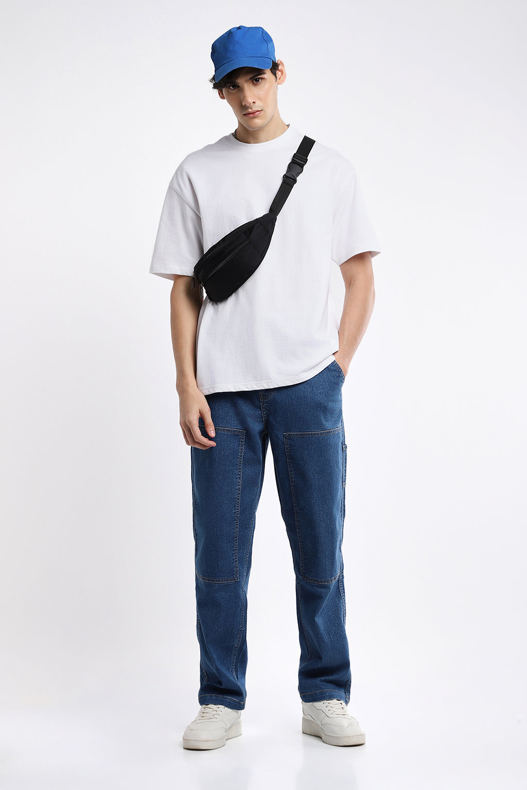 RELAXED FIT T-SHIRT