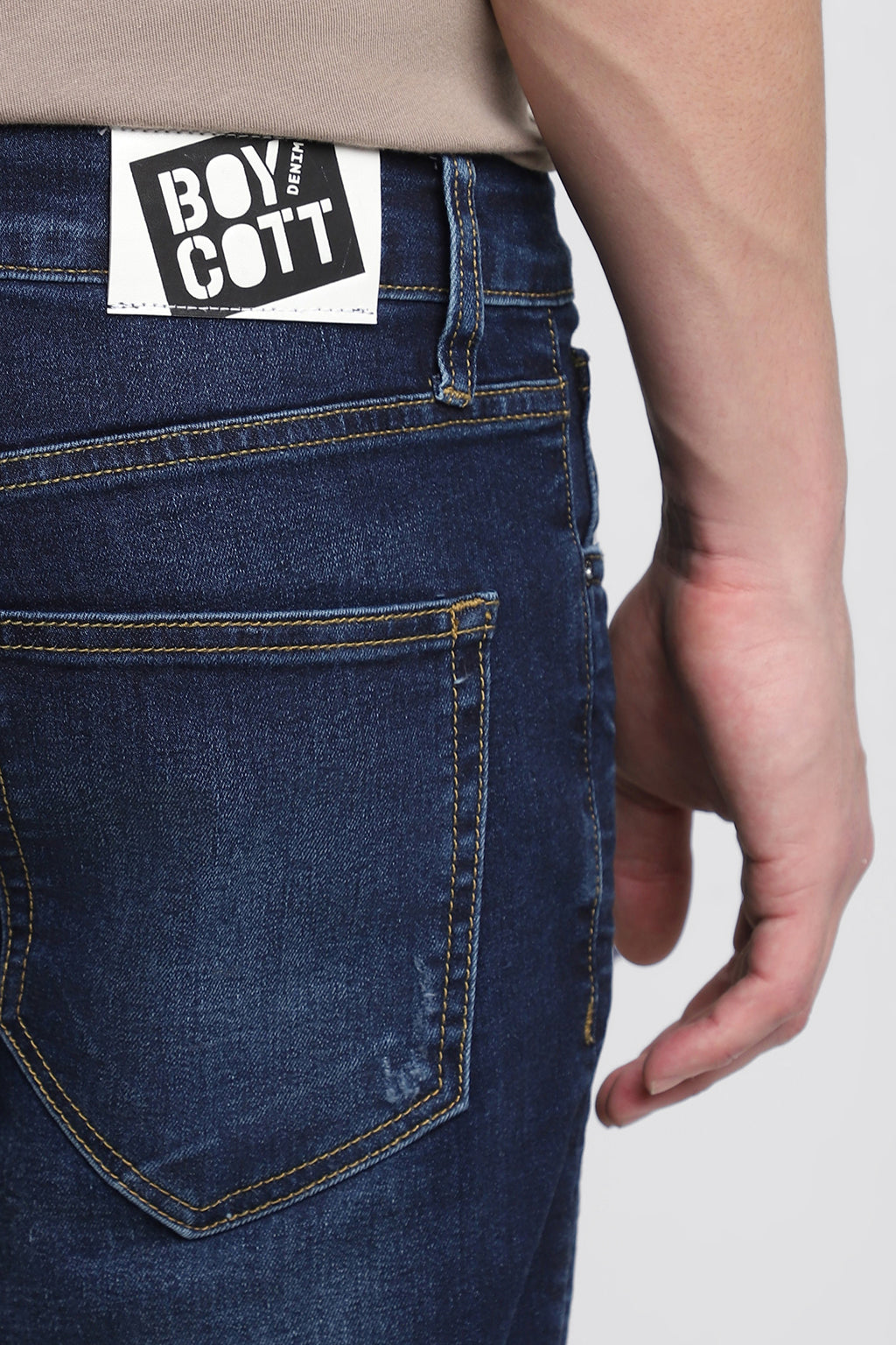 SLIM FIT JEANS