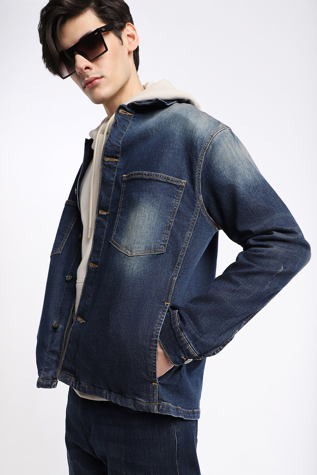 OVERSIZE DENIM JACKET