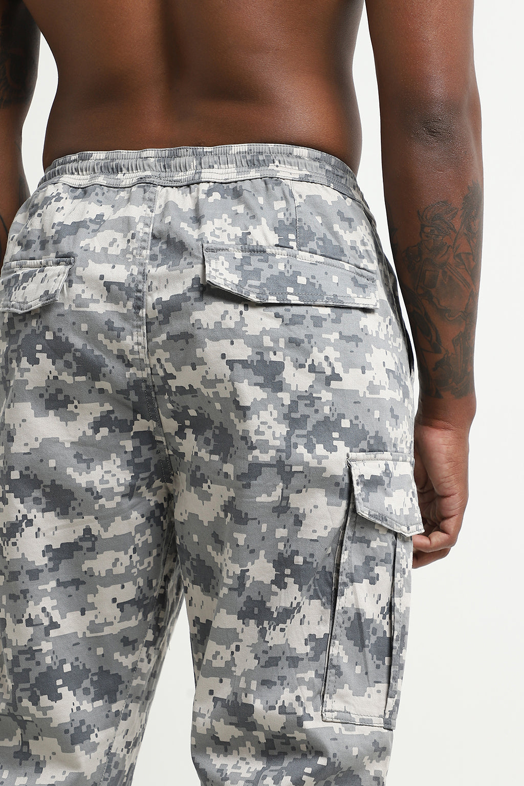 CAMOUFLAGE CARGO TROUSER